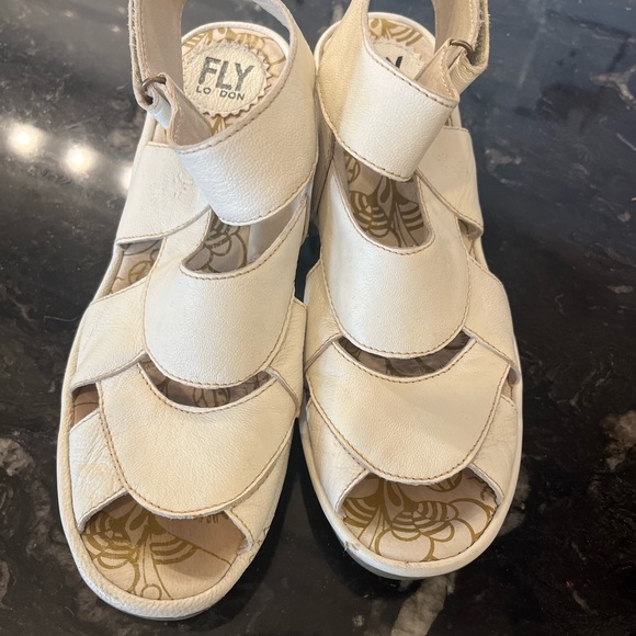 FLY London wedge shoes. Super comfortable quality leather with adjustable strap - Picture 6 of 6